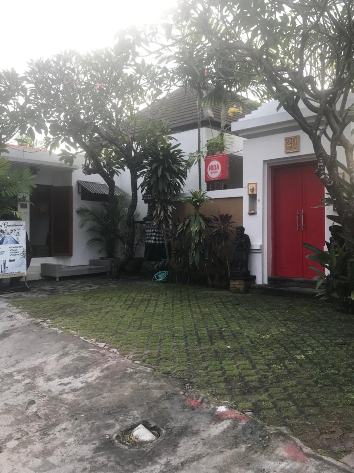 Ayu Love & Harmony Guest House Sanur Exterior foto